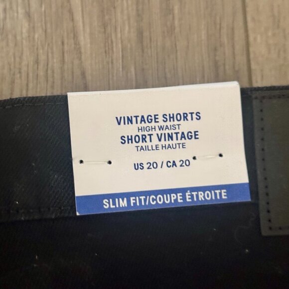 H&M Vintage High-Waisted Black Denim Shorts – Size 20 - Picture 3 of 5